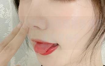部队未满，51酱蓝色制服独领风骚：高清照，谁最可怜？