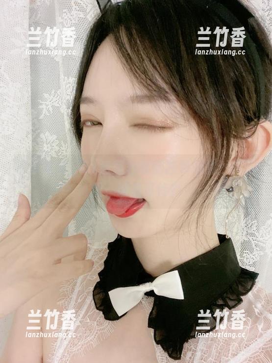 部队未满，51酱蓝色制服独领风骚：高清照，谁最可怜？