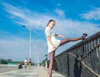 AISS爱丝(钻石版) – 看吧，赵梦洁浴室里的写真，果然是不按常理出牌，原图让人无限遐想。