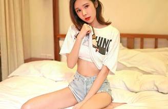 Feilin嗲囡囡 – 旗袍写真集：模特YOYO的环绕，听说朋友们都在抢我的美照！