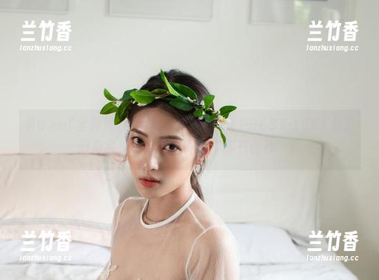 看G.su(全智秀)如何在LEEHEEEXPRESS-LEBE里游刃有余，一场写真界的“即兴创作”！