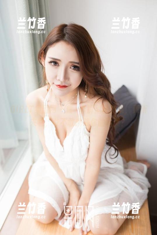 GIRLT果团网 - 龚玥菲裤里丝图集，更新来临，敢不敢挑战你的审美？