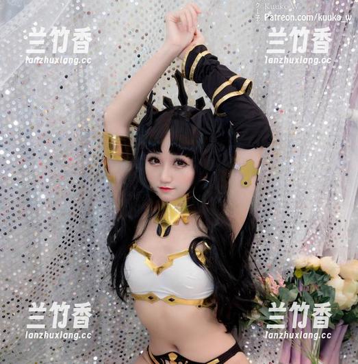原图+迷你细绳比基尼=KuukoW的主题作品集，简直可以理解为“生无可恋”的新大片吧！