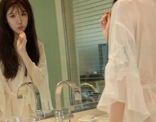 MFStar模范学院 – 婠婠么的棉袜写真集，内含资源，一定会让你轻松上瘾，像烤棉花糖一样上头。