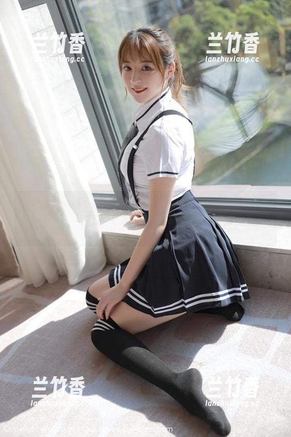 MFStar模范学院-文静儿 MFStar模范学院 - 文静儿泳衣合集,泳池边的慵懒与优雅