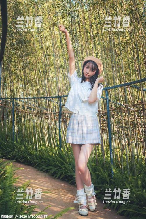 MTYH喵糖映画 喵糖映画分享“夏日沐浴”,谁给我一把遮阳伞啊,这都快变成水上乐园了。