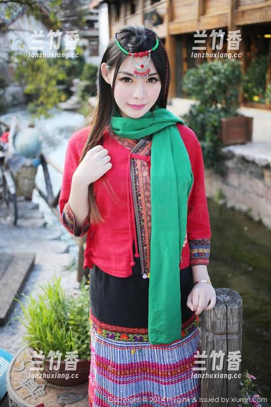 MyGirl美媛馆-糯美子MINIbabe MyGirl美媛馆 - 糯美子MINIbabe裸足写真,带你踏上“水泥地”的不羁旅程