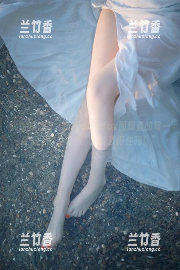 御姐的魅力，Sayathefox图册里的每一张都让我想说：“我能顶得住吗！”