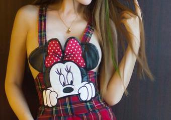 TuiGirl – 图包里藏着何奕恋的浴缸秘密，来个免费的奸商体验吧