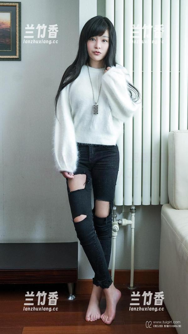 TuiGirl推女郎-冯雨芝 TuiGirl推女郎 - 大家快看,冯雨芝最新图集中的美脚又撩人了!
