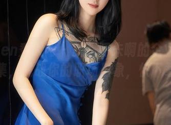 Xiuren秀人网 – 就是阿朱啊的企业家制服合集，挑战你的职场形象，快下载呀！