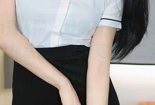 Xiuren秀人网 – 好像有点晕，温柔写真合集里的林悠悠，把我美得第二天都不想出门。
