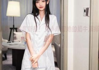 Xiuren秀人网 – 图库新星！艾小青和她的奶牛演绎不一样的田园风