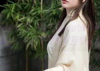 Xiuren秀人网 – 陈巧蓓isabella的海边写真，这种沙子都能拍得像星星…