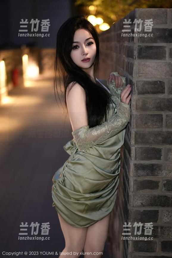 YouMi尤蜜荟-小海臀Rena YouMi尤蜜荟 - 小海臀Rena的高清套图,藏宝图般的“秘密”正慢慢展开!
