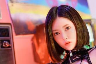 在线碰面，Yuka(유카)的棉袜给你不一样的视觉图景。