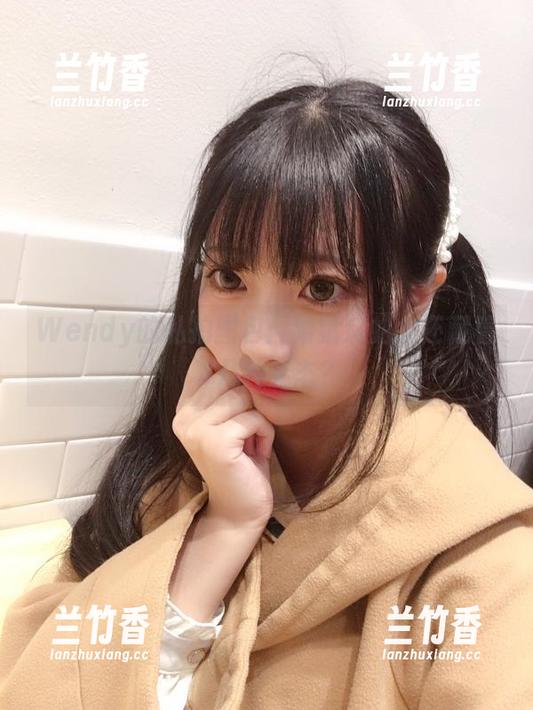Wendy的私拍图包：猜猜这蛇女还藏着哪几种姿态？