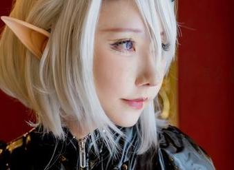就服Saku的Fantia2022年套图，怎么看都不腻。