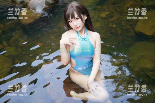 七七娜娜子 七七娜娜子的写真,体操服莫名带出了一种跃跃欲试的气氛?