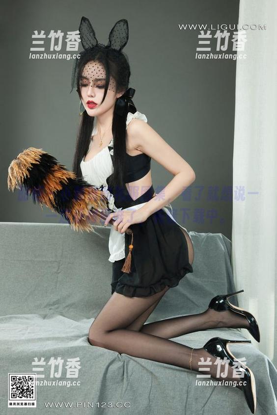 丽柜 - 小智贤的礼服图集，看了就想说——这身材没谁了，先锋下载中。