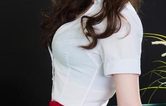 丽柜 – 校服小天使由美现身，图库里的青春味儿真满分！