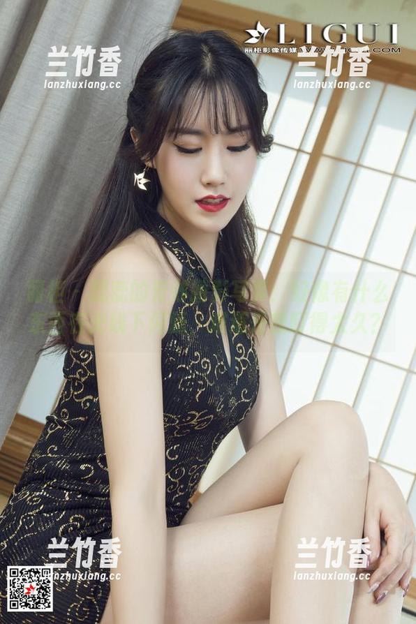 丽柜 - 蕊蕊的芳郊丽影写真：好像有什么东西在光线下闪烁，难道是我盯得太久？