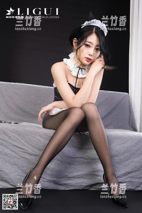 丽柜-黄芬 丽柜 - 在黄芬的照片中,少女们的叛逆透着点小聪明。