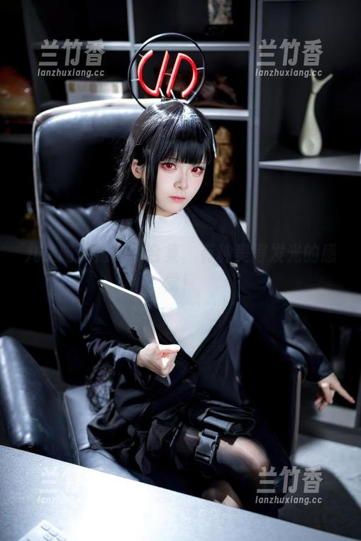 九柒喵旗袍美图合集，有种美得发光的感觉！