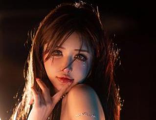 微密圈 – 肉色满满的于芷晴，作品中的细节让人想一直盯着。