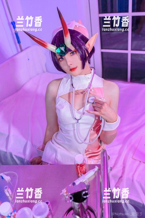 你夏夏 从脚到心的启迪,快来点击免费你夏夏的美足图片!