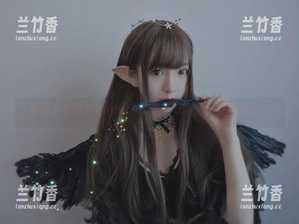 认真分享古川kagura的圣诞写真，你敢相信吗？