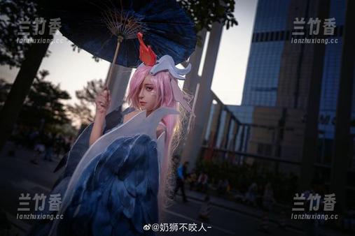 奶狮不咬人的特供时刻，用“嫦娥如梦令”合集让你脑洞大开，还免费哦