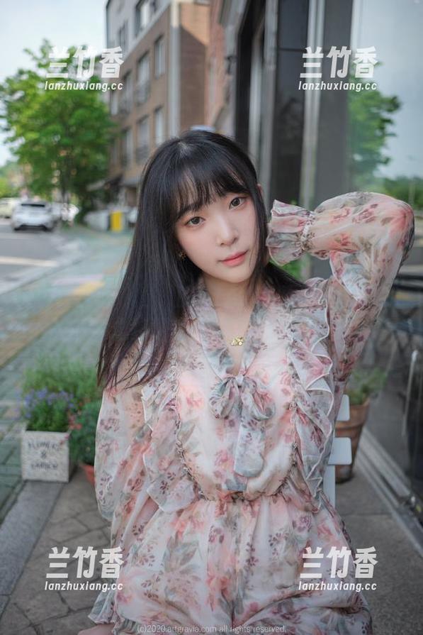 从姜仁卿(강인경)的DJAWA更新看救救我的创意之路，哦，对了，这是图集！