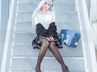 轻松自在的泳池日——宫本桜写真中的每一滴水都叫人沉醉！