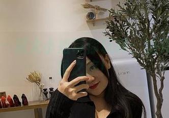 微密圈 – 宸大小姐带你玩转：油亮写真下载之旅！