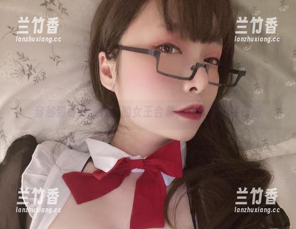 小泉学姐吖 穿越到小泉学姐吖的女王合集,心甘情愿被征服