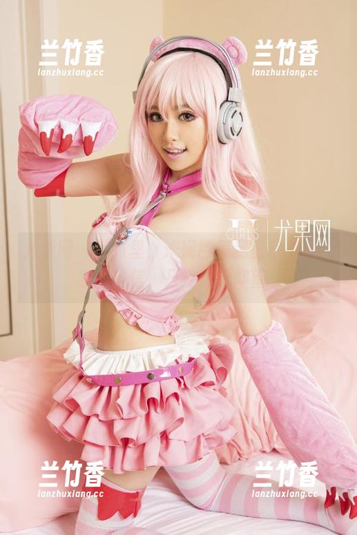尤果网-米妮 尤果网 - 写真里,米妮的美足直接挑战了我的自信,只能默默仰望...