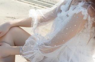尤蜜荟 – 喜迎Emily顾奈奈酱新的妹妹作品，原图，轻松点，不苛刻。