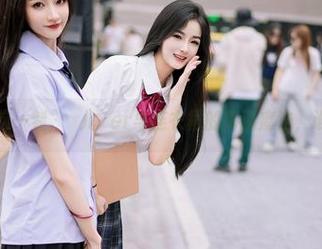 尤蜜荟 – 这一刻，玥儿玥er与连衣裙的高清魔法，谁能抗拒？