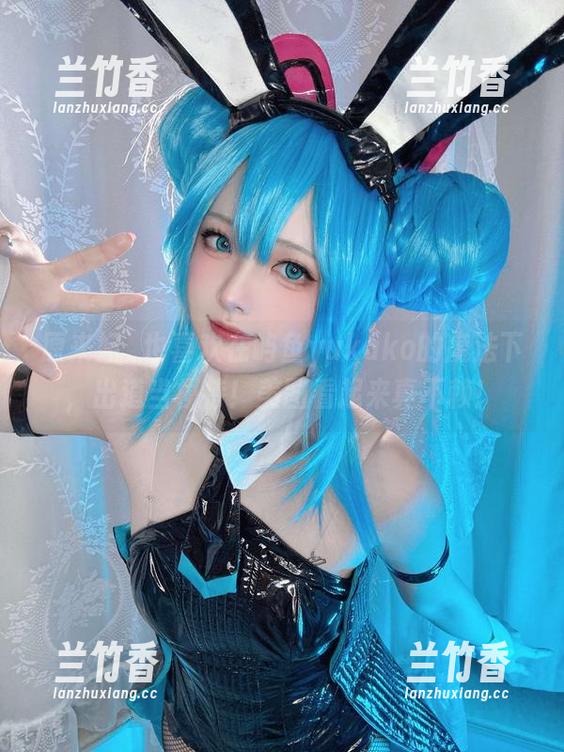 原来妃咲也喜欢在屿鱼yukako的魔法下，出道当模特！美图看起来真不赖！
