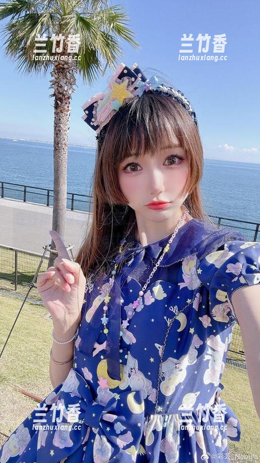在线舔屏攻略：彩芸_Nebula的渐变贝壳白紫，你getting到什么了吗？