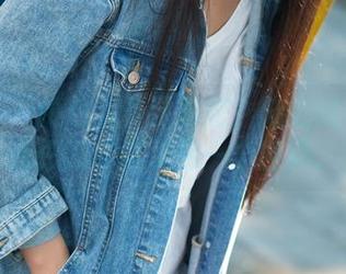 推女郎 – 粉色太多了对吧？陆瓷这作品精选把我带进了另一个世界。