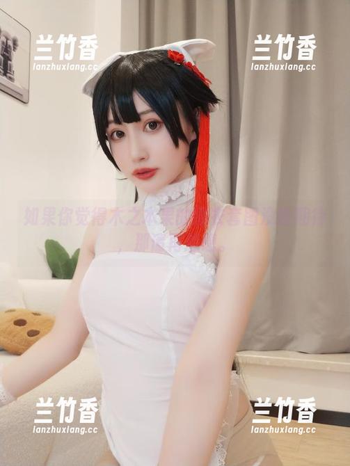 如果你觉得木之本果的睡衣套图没啥期待，那请再想想。