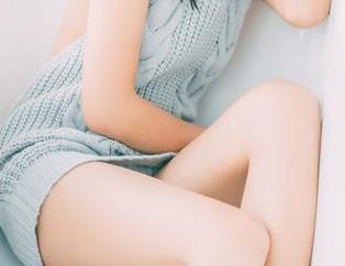 果团网 – 看完莫雅琪女孩图包，默默为她的超能力鼓掌。