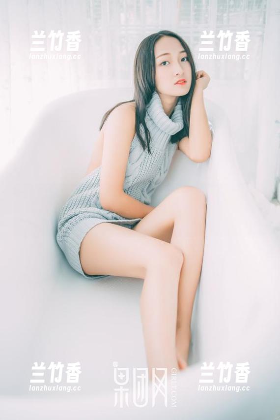 果团网 - 看完莫雅琪女孩图包，默默为她的超能力鼓掌。