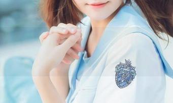 桜桃喵黑白原图中的每个细节，都透着种似乎在冷嘲热讽的矜持。
