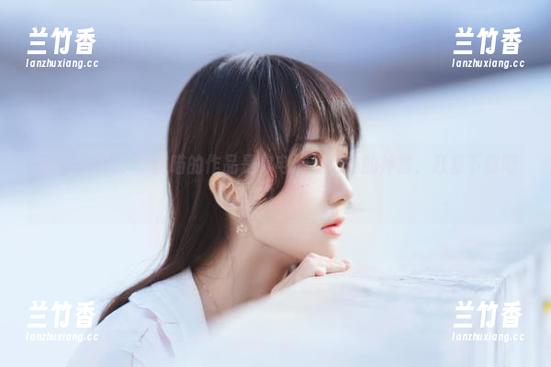 黑丝奇遇记：桜桃喵的作品是你电脑里必备的神器，赶紧下载吧！