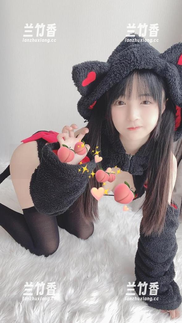 樱井宁宁 樱井宁宁的马里奥围裙图集,玩味与可爱并存?