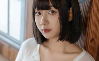 浅安安和她的体操服——画风太美，图集绝不含糊！
