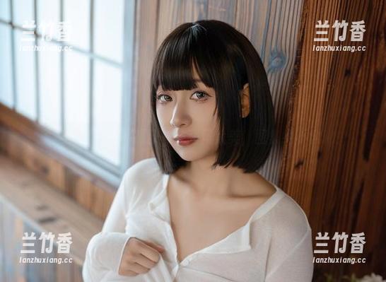 浅安安和她的体操服——画风太美，图集绝不含糊！